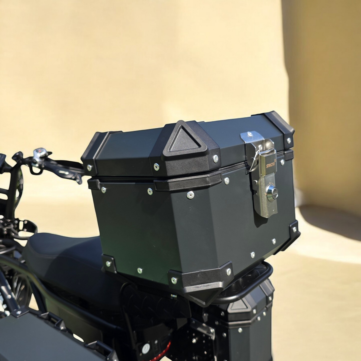 Desert Fox Black Aluminum Top Case for Fatbikes